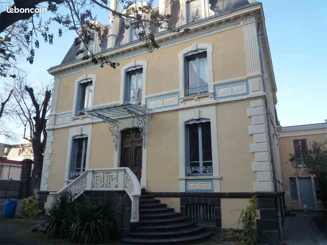 Appartement 4 pièces 95 m² · à Clermont-Ferrand · 95 m² · 900 €/mois