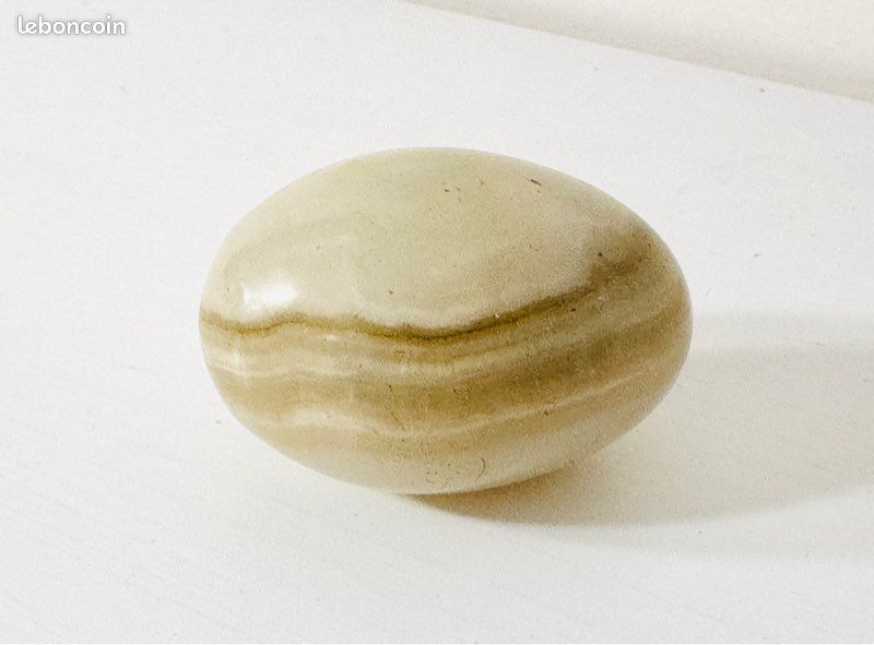 Oeuf en pierre naturelle onyx 7 cm , très bon état (image 6)