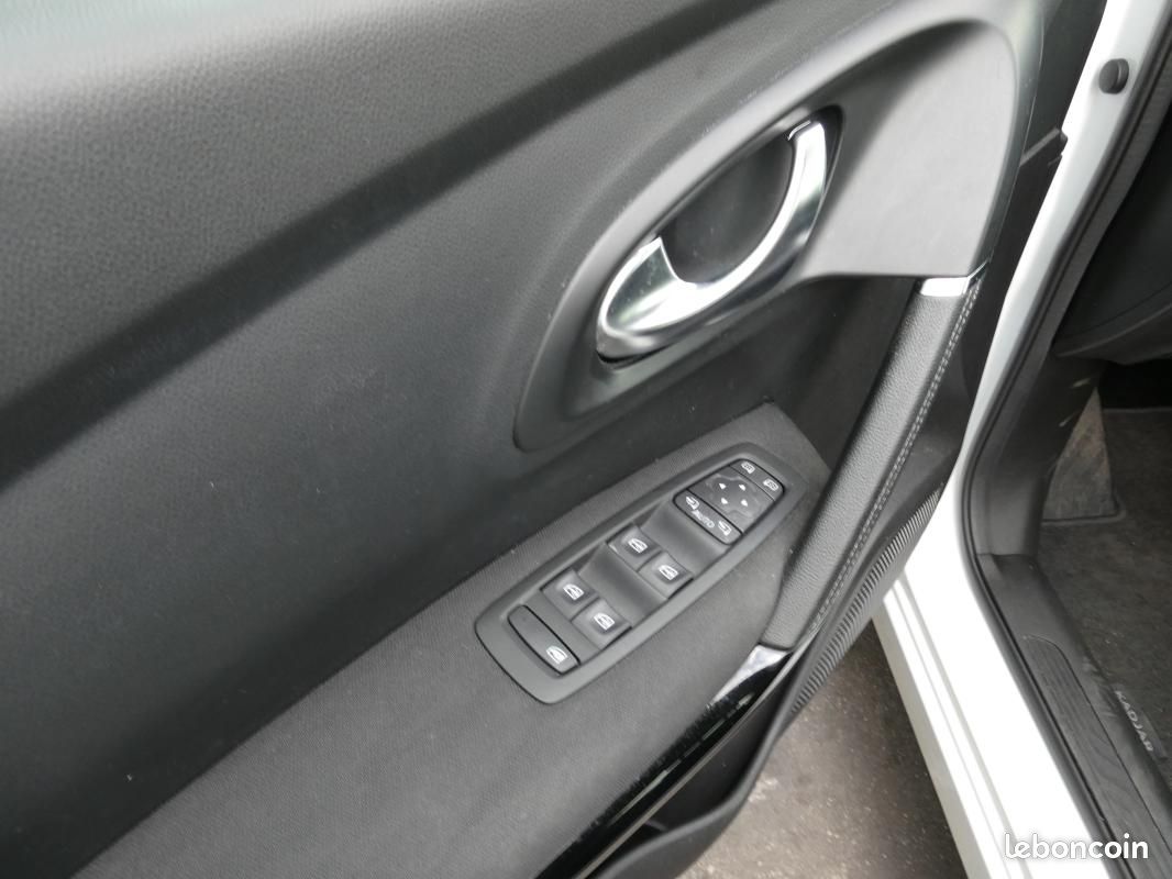 Renault Kadjar BUSINESS BLUE DCI 115 cv EDC (image 10)