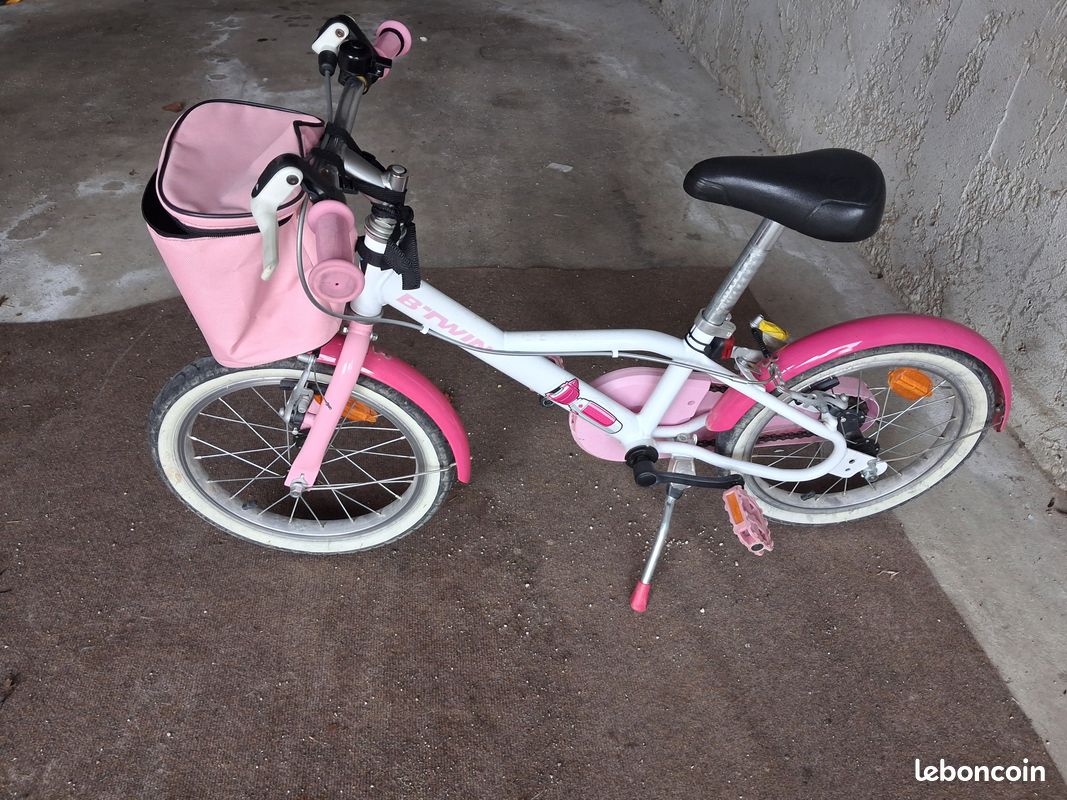 Vends vélo fille de 4 a 8 ans (image 1)