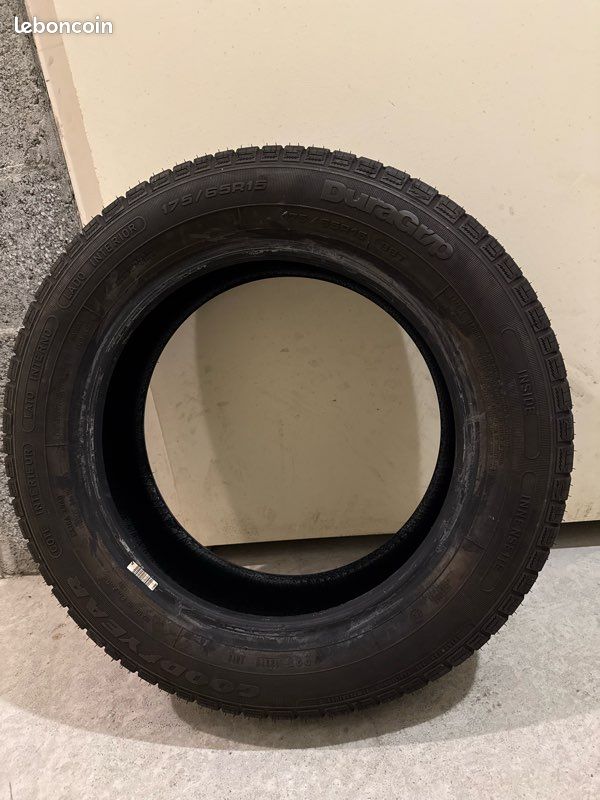 Pneus Goodyear DuraGrip - Comme Neufs (4 Unités) (image 2)