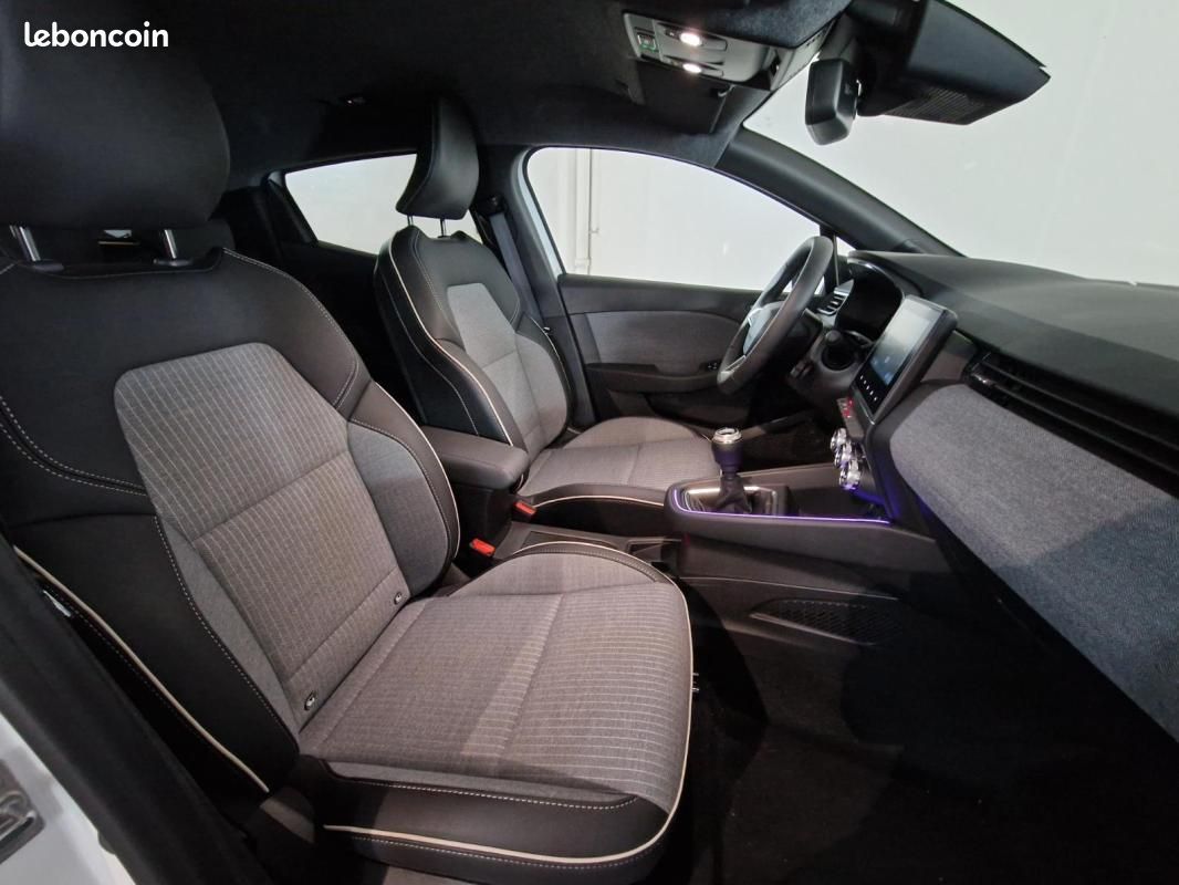 Renault Clio V Eco-G 100 ch GSR2 Techno (image 13)