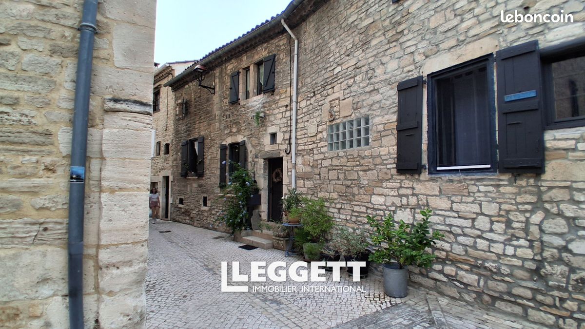 Maison 10 pièces 127 m² · à Barjac · 127 m² · 255 000 €