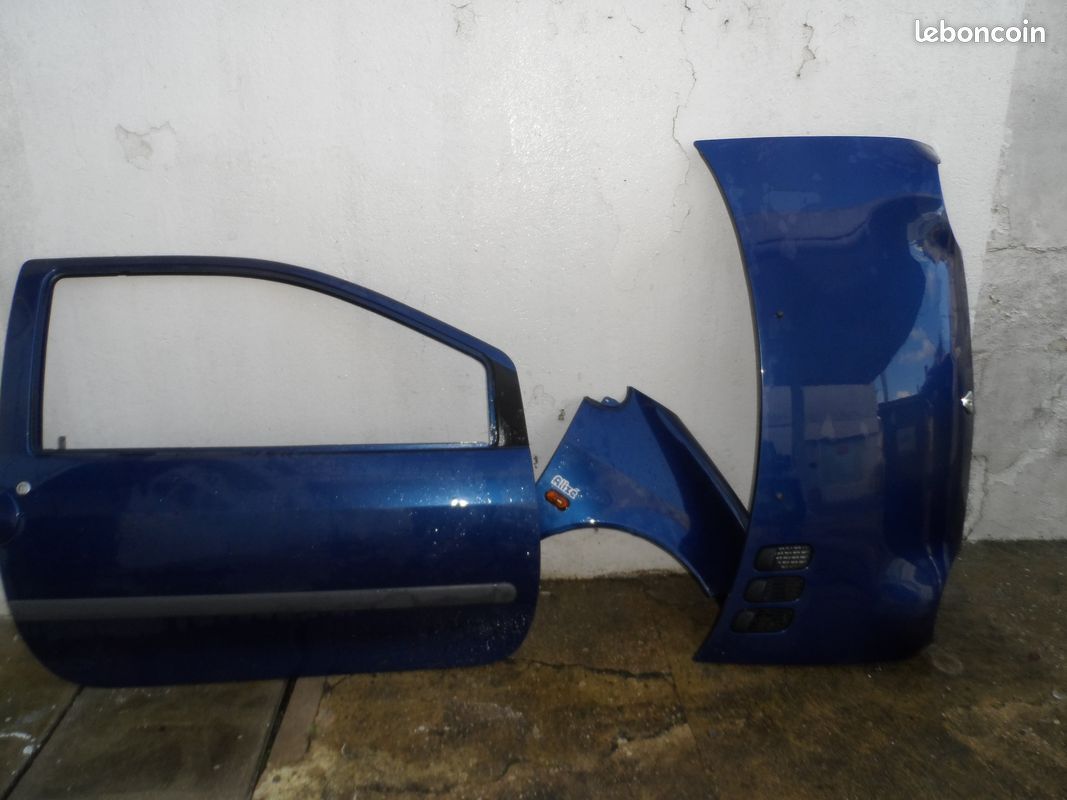 Portes ailes capots hayons twingo 1993 (image 1)
