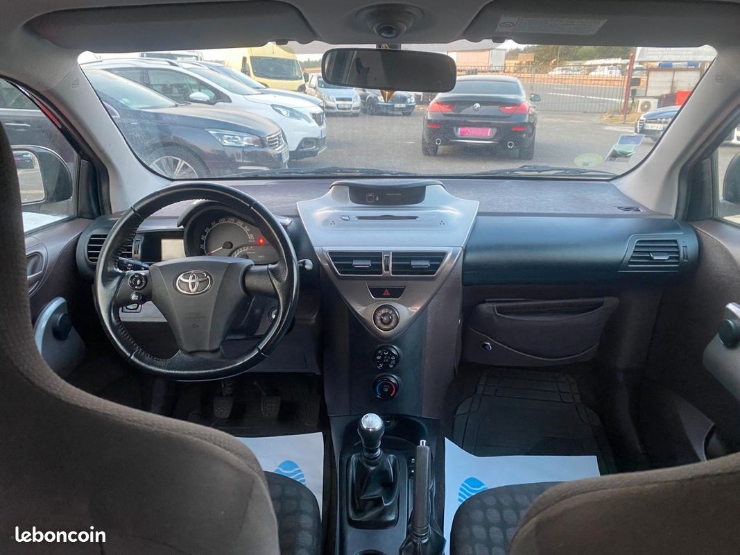 Toyota IQ 1.0 VVTI 68 CH RÉVISÉ ET GARANTIE FACILITÉ PAIEMENT 3X4X (image 8)