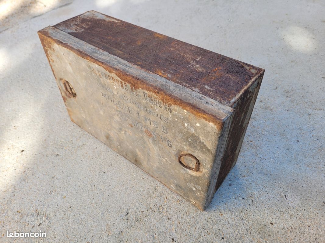 Boîte Métallique RDA C09 Construction Camion - État Collector, Original VP
