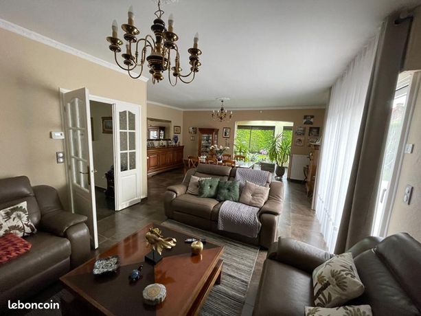 Maison 5 pièces 260 m²