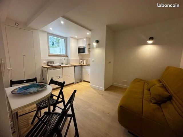 Appartement 1 pièce 25 m² · à Neuilly-sur-Seine · 25 m² · 990 €