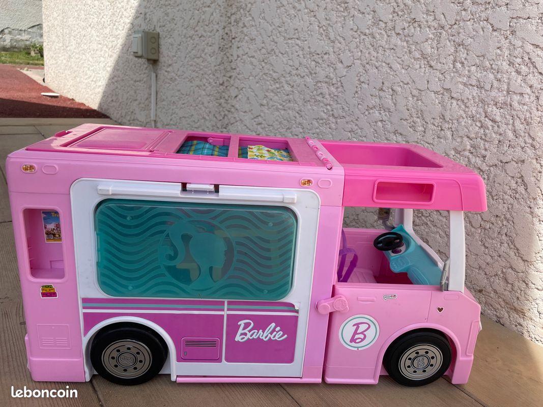 Camping Car Barbie (image 5)