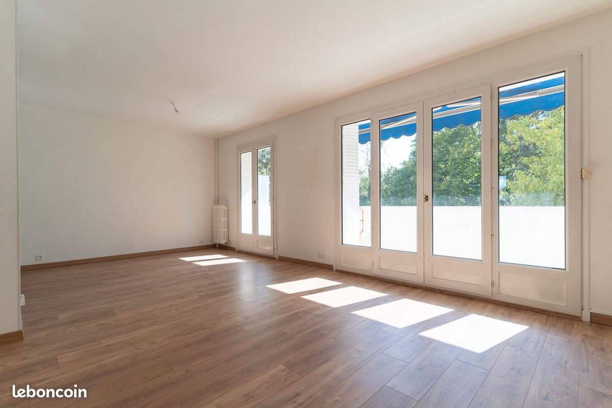 Parking 3 pièces 85 m² · à Joué-lès-Tours · 85 m² · 194 500 €