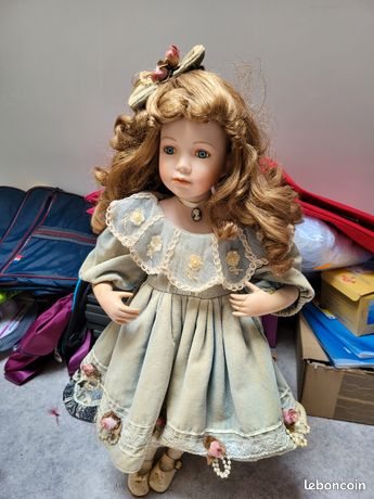 POUPEE CHIFFON BOITE D'ORIGINE 60cm Mundia PARIS PIERRE CARDIN robe