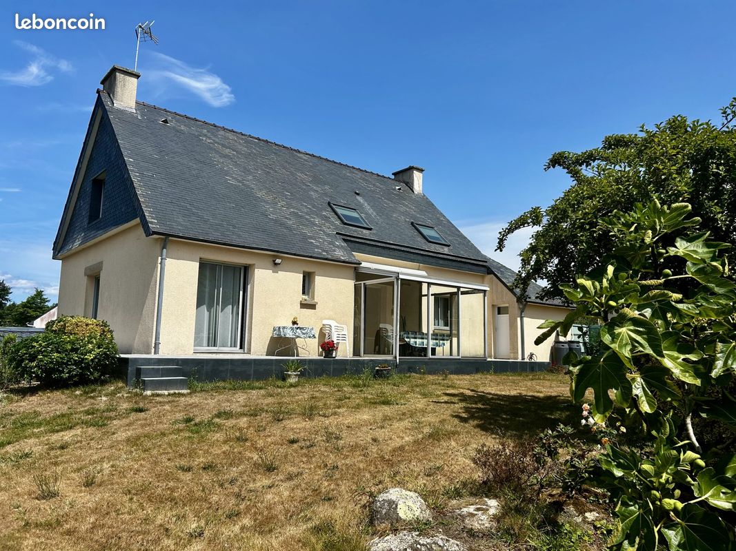 Maison 7 pièces 141 m² · à Poullan-sur-Mer · 141 m² · 315 000 €