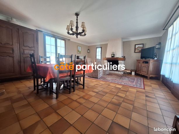 https://img.leboncoin.fr/api/v1/lbcpb1/images/21/7c/4b/217c4b06ebe054b2e322059b909a51affe905906.jpg?rule=ad-image