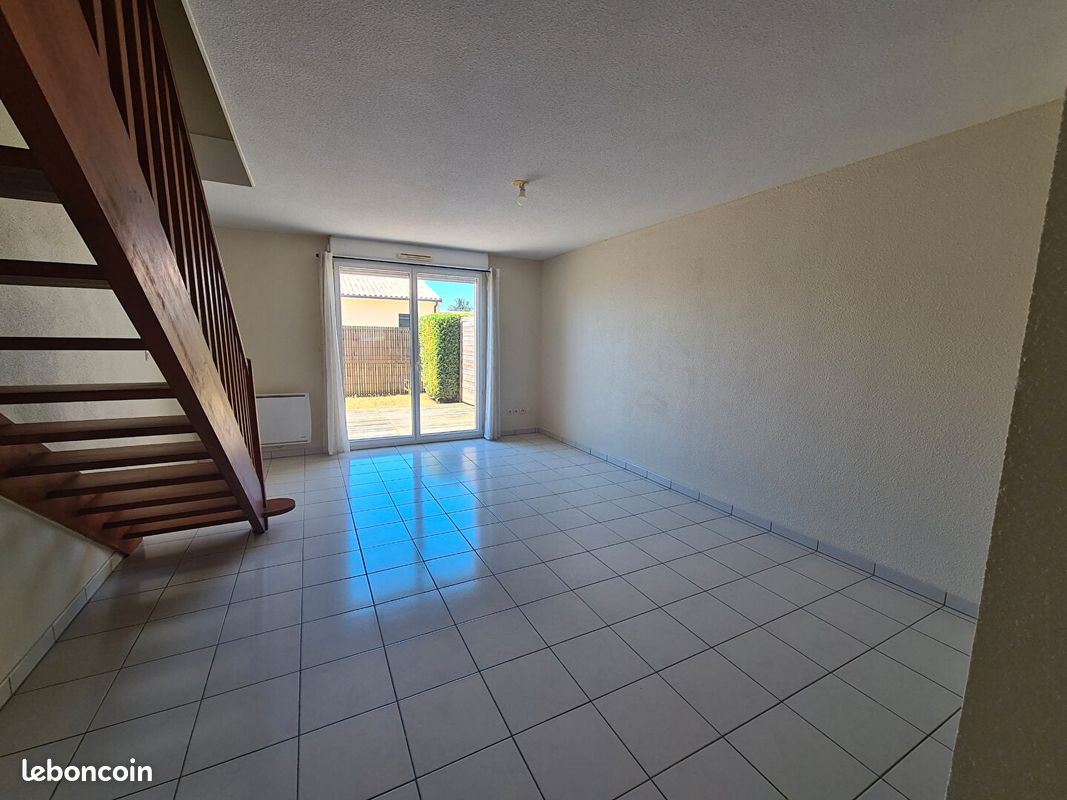 Maison 3 pièces 65 m² · à Les Billaux · 65 m² · 830 €/mois