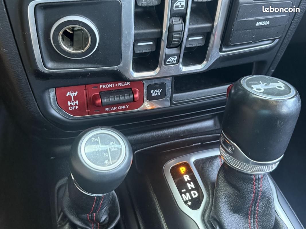 Jeep Wrangler Unlimited 2.2 l MultiJet 200 4x4 BVA8 Rubicon (image 16)