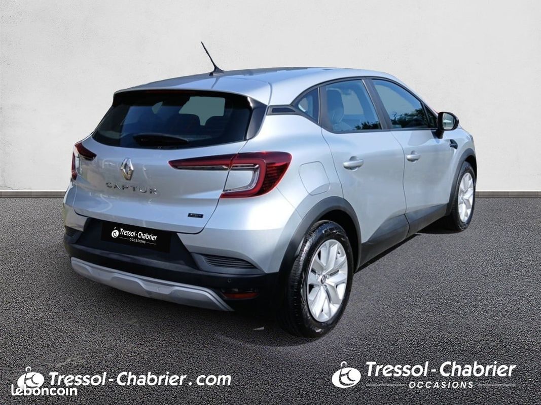 RENAULT Captur E-Tech hybride 145 Equilibre (image 5)