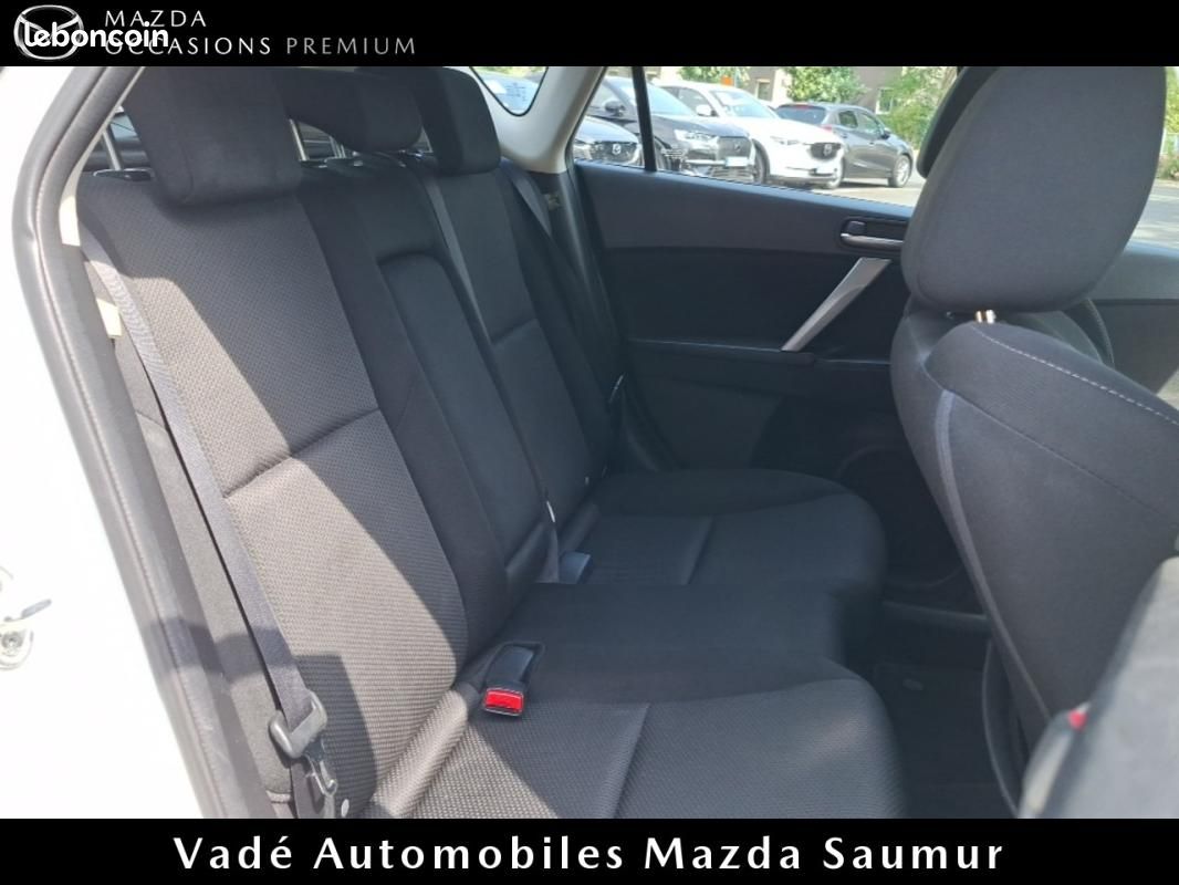 Mazda 3 2.2L MZR-CD DYNAMIQUE (image 14)