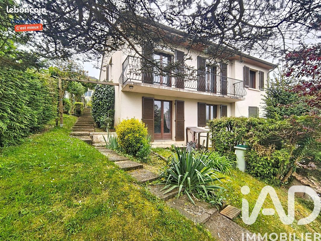 Maison 6 pièces 175 m² · à Saint-Nicolas-de-Port · 175 m² · 245 000 €