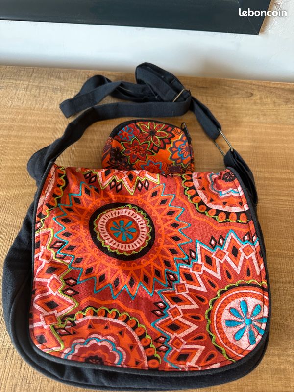 Sac Namaste (image 1)