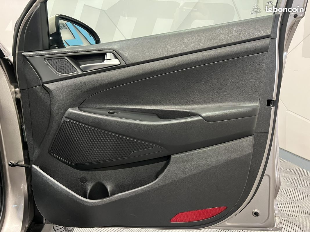 HYUNDAI TUCSON 1.7 CRDi 115 2WD Initia Plus (image 23)
