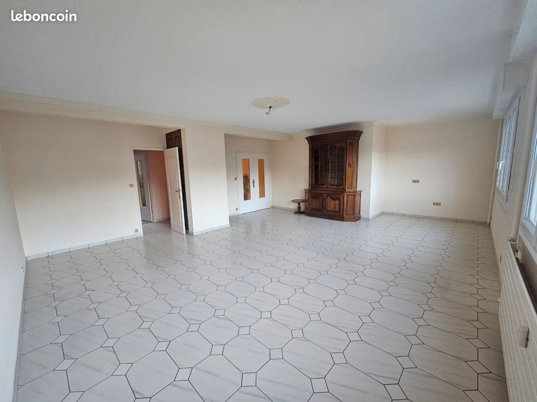 Appartement 6 pièces 136 m² · au Mans · 136 m² · 245 000 €