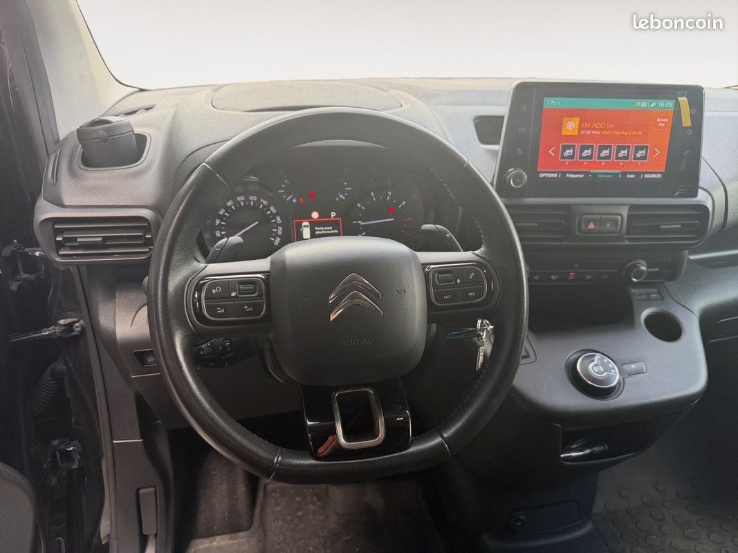 CITROEN BERLINGO Taille M BlueHDi 130 SS EAT8 Shine (image 11)