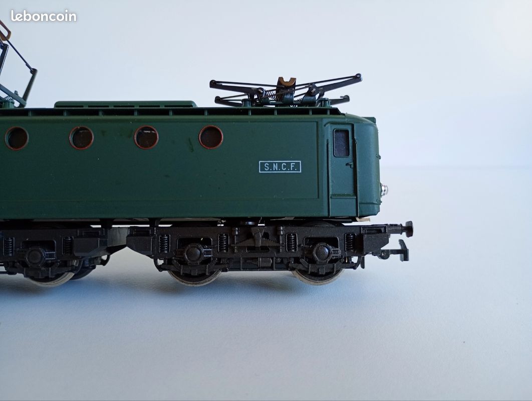 Rivarossi HO 41 - Locomotive électrique BB 8178 SNCF - Échelle HO - Occasion Bon état