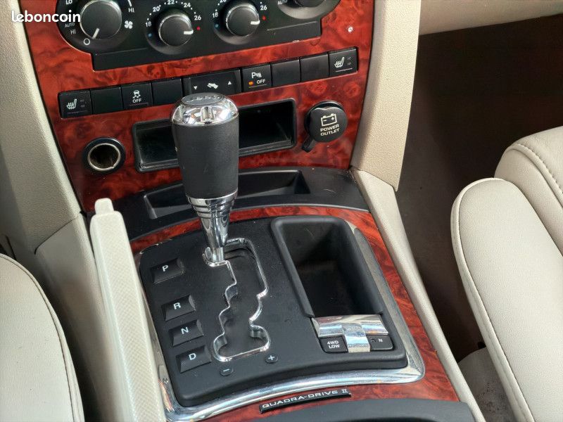 Jeep COMMANDER 3.0 CRD LIMITED + TREUIL ELECTRIQUE + PARE-CHOCS OFF-ROAD RENFORCE (image 19)