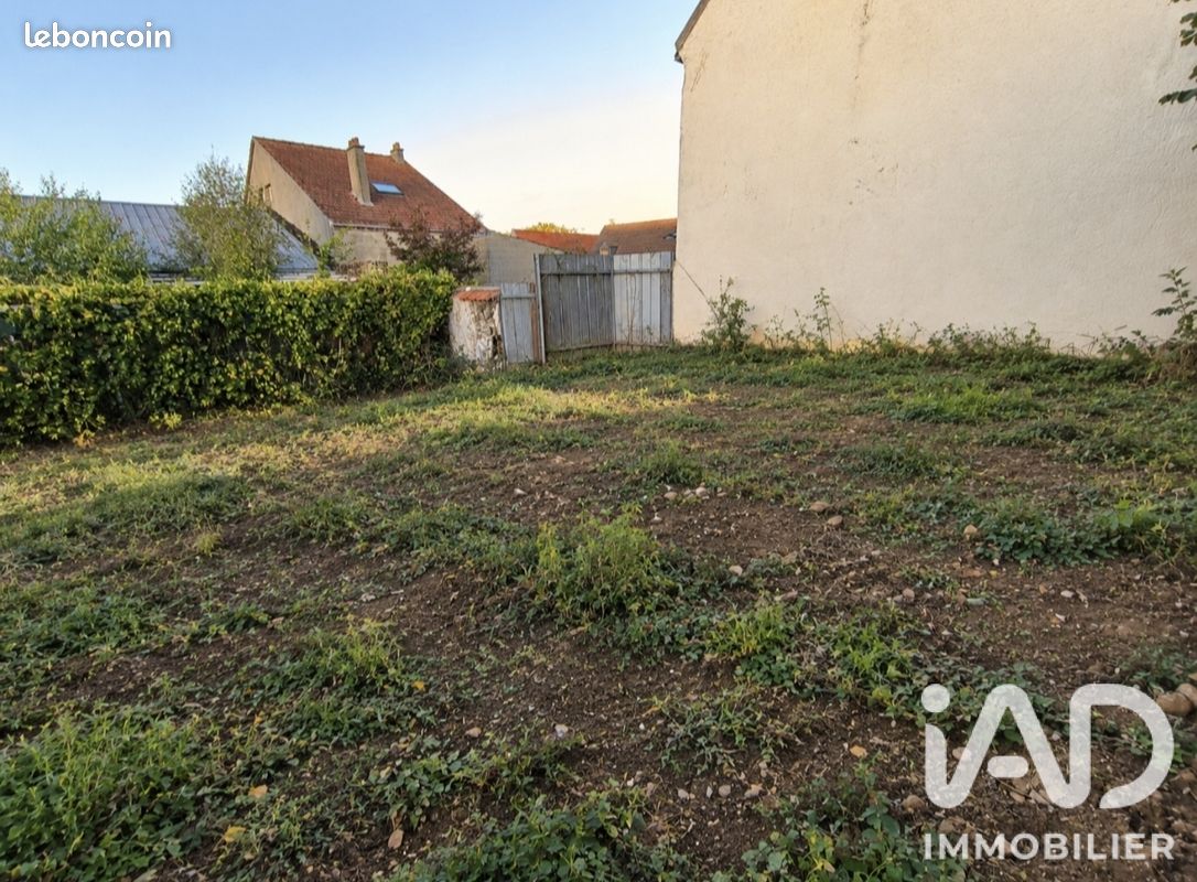 Terrain 317 m² · à Oissery · 317 m² · 115 000 €