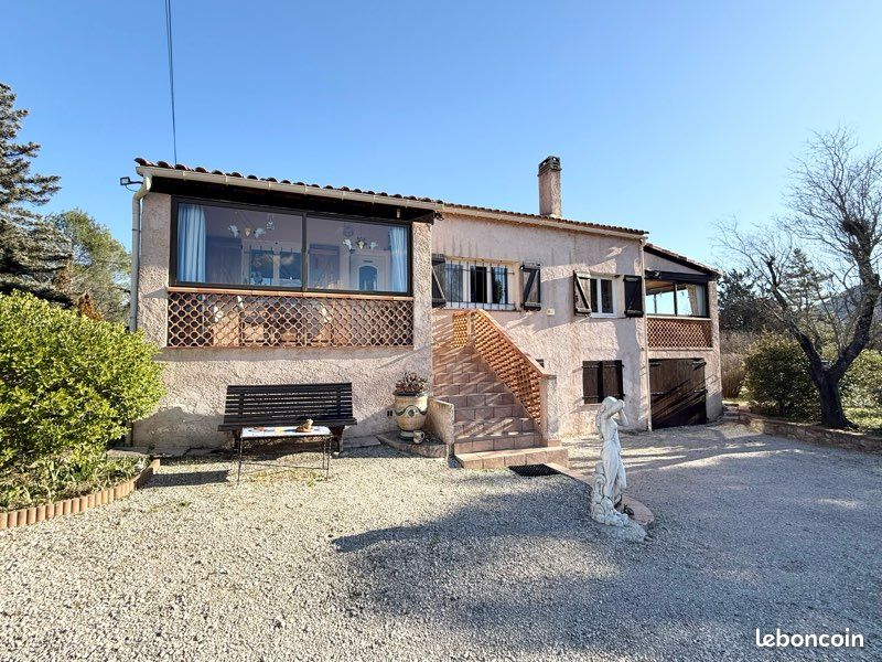 Maison 14 pièces 155 m² · à Rocbaron · 155 m² · 399 000 €