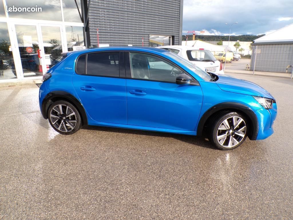 Peugeot 208 1.5 BLUEHDI 100 cv GT LINE (image 5)
