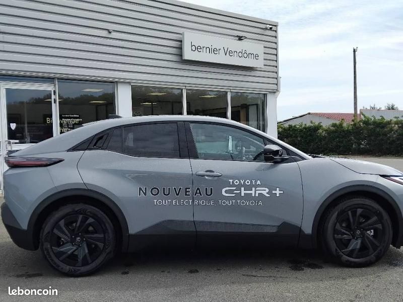 Toyota C-HR+ 224ch 77kWh Design Grande Autonomie (image 2)