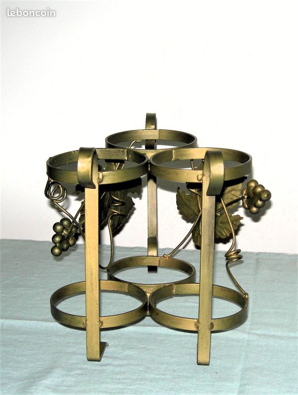 Joli présentoir rétro en métal patine bronze décor vigne - 3 bouteilles (image 3)