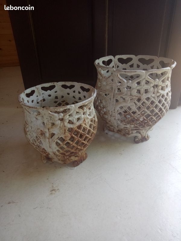 Cache pot fonte (image 1)