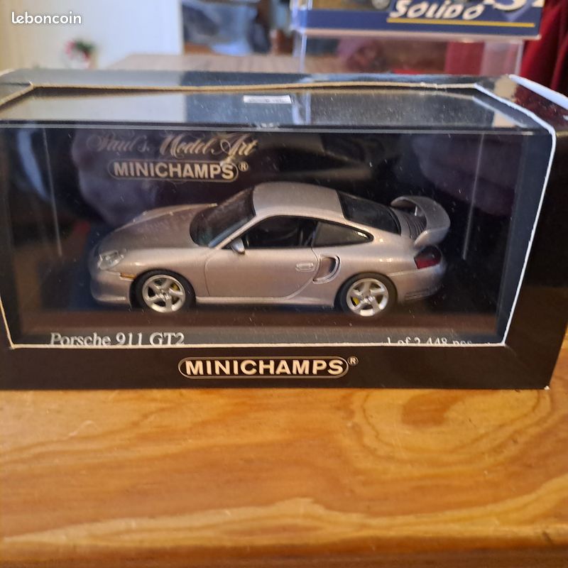 Minichamps Porsche 911 GT2 – Miniature 1/43 Collection