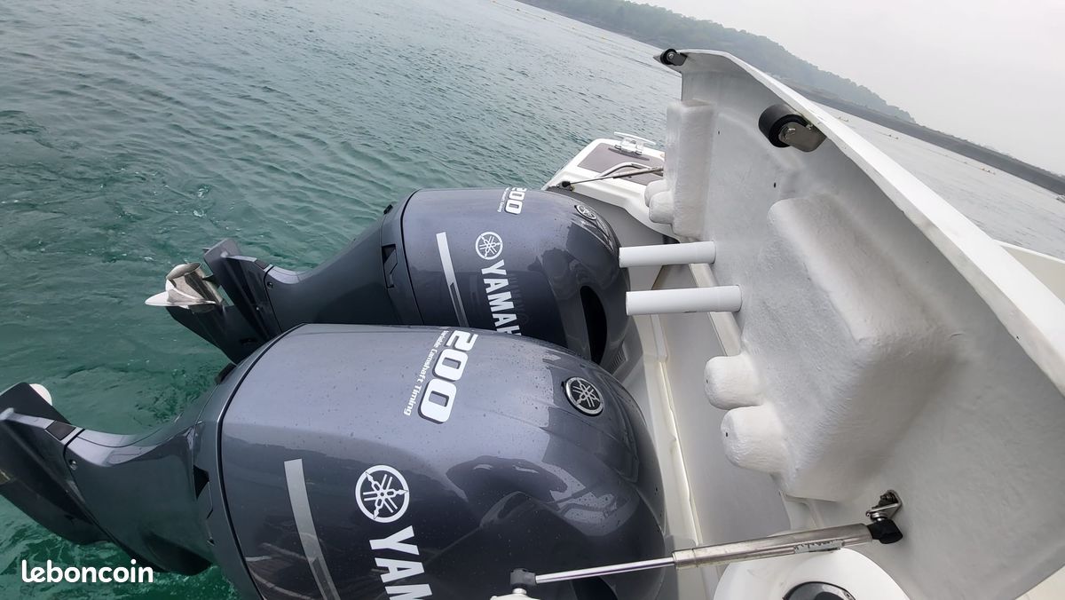 Jeanneau Merry Fisher 855 Marlin – 2x200cv Yamaha – Commande électrique (image 3)