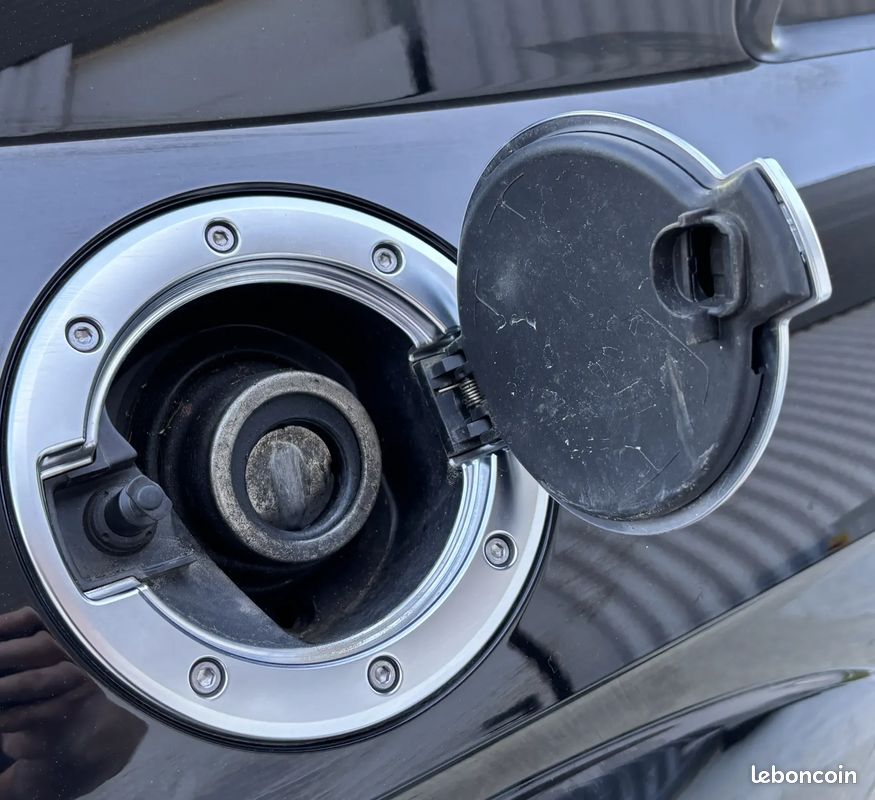 Audi TT III 2.0 TDI 184ch Ultra - Suivi d'entretien / Audi drive select / Sièges chauffants (image 40)
