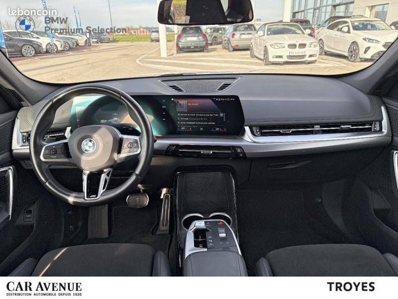 BMW iX1 xDrive30 M Sport (image 8)