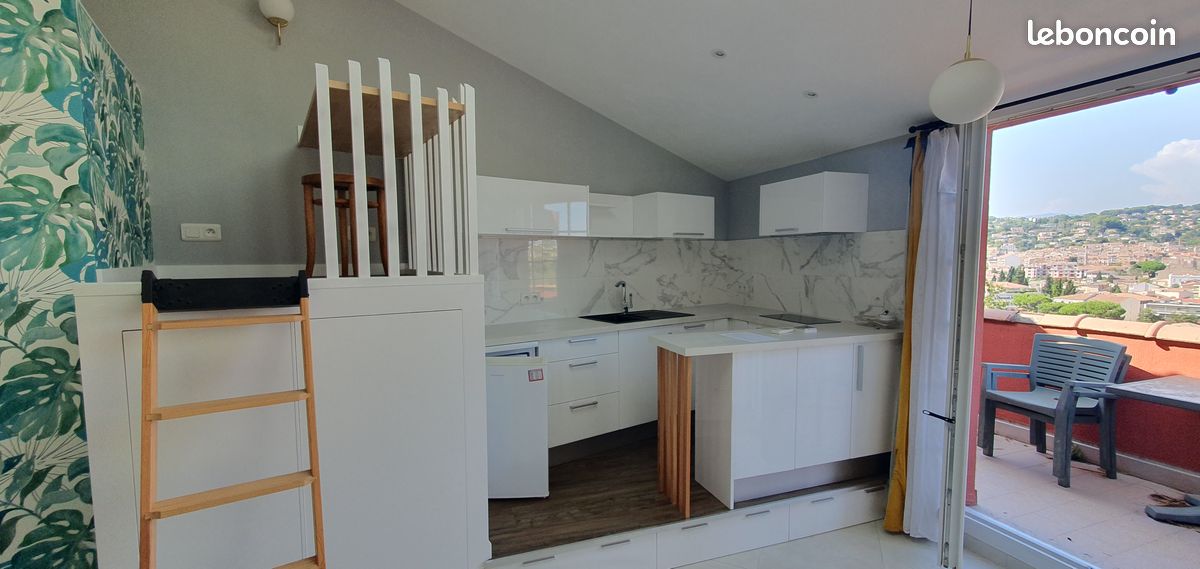 Appartement 1 pièce 23 m² · à Vallauris · 23 m² · 890 €/mois