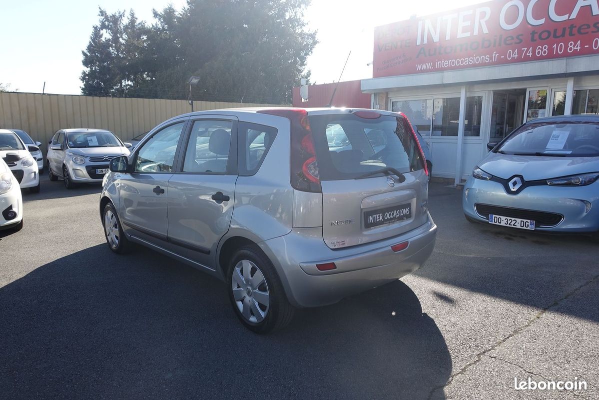 Nissan NOTE 1.5 DCI 86CH TEKNA (image 8)