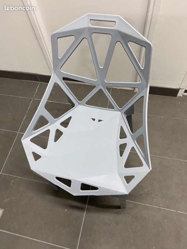 Vend 8 chaise polypropylène pied acier laqué gris (image 4)