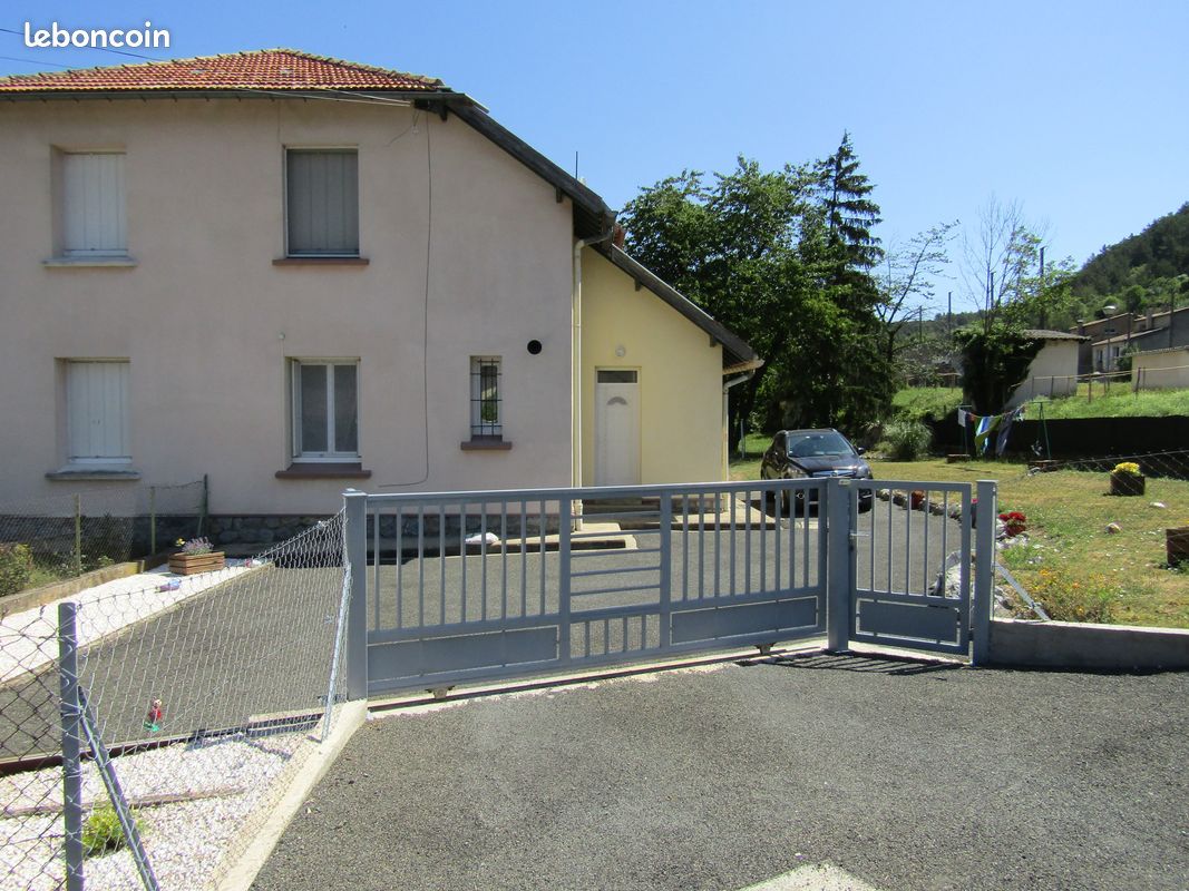 Maison 4 pièces 89 m² · à Axat · 89 m² · 142 000 €