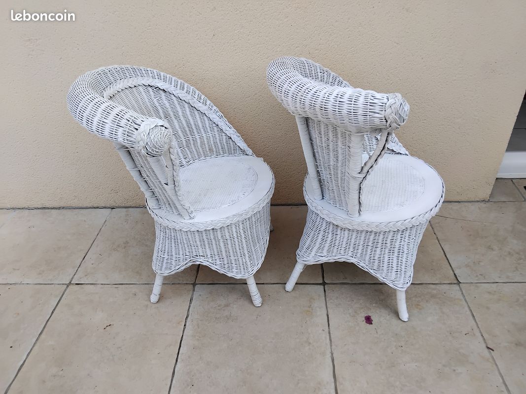 Fauteuil De Poupée En Osier Tressé Peint Blanc - Art Déco Vintage