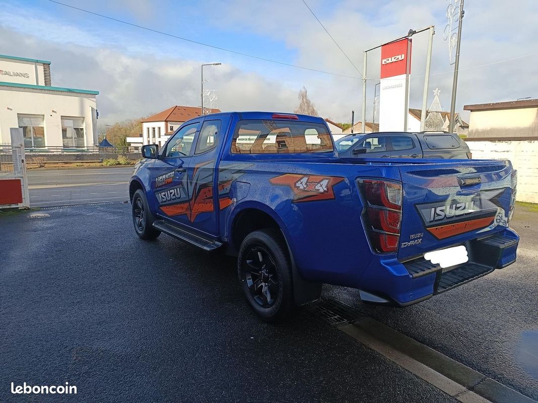 Isuzu D-MAX 1.9 DDI 164CH N60 NITRO SPORT SPACE A/T (image 2)