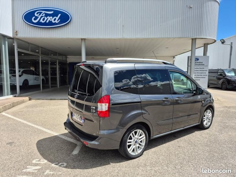 Ford Tourneo Courier 1.0E 100ch Titanium (image 8)