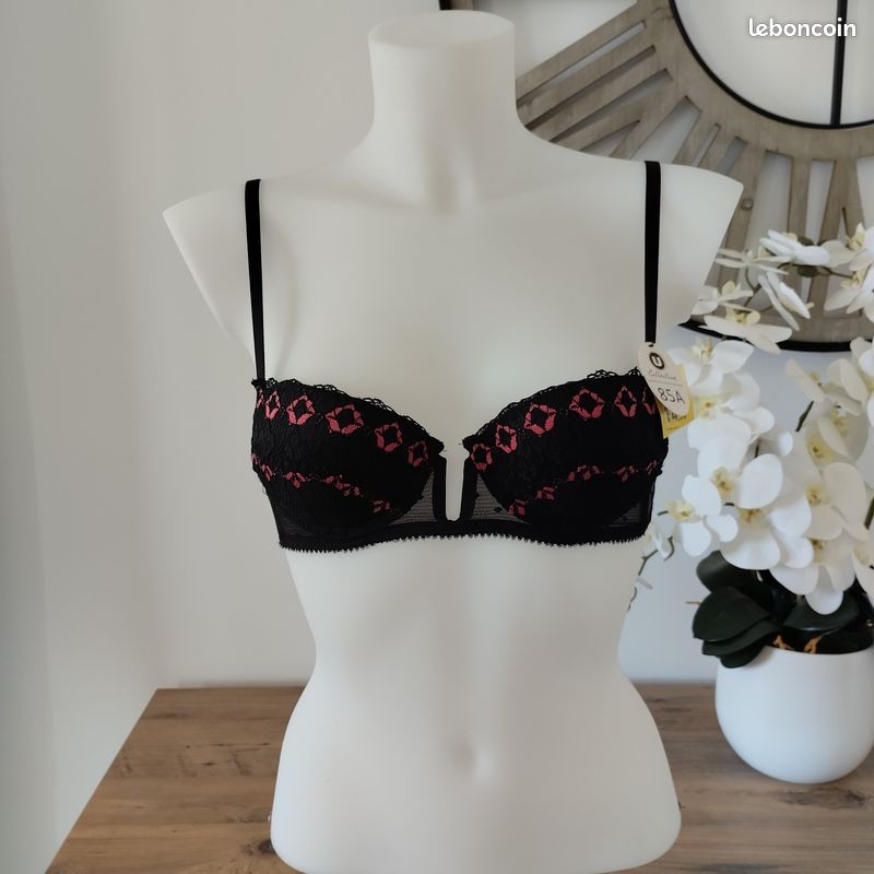 Soutien-gorge noir, effet push-up, taille 85A (image 1)
