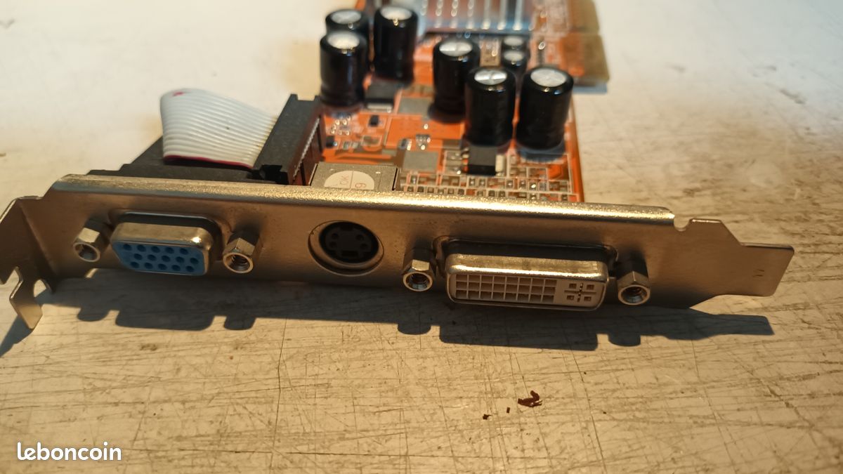 GeForce4 MX 4000 AGP 64MB 64-bit (image 2)
