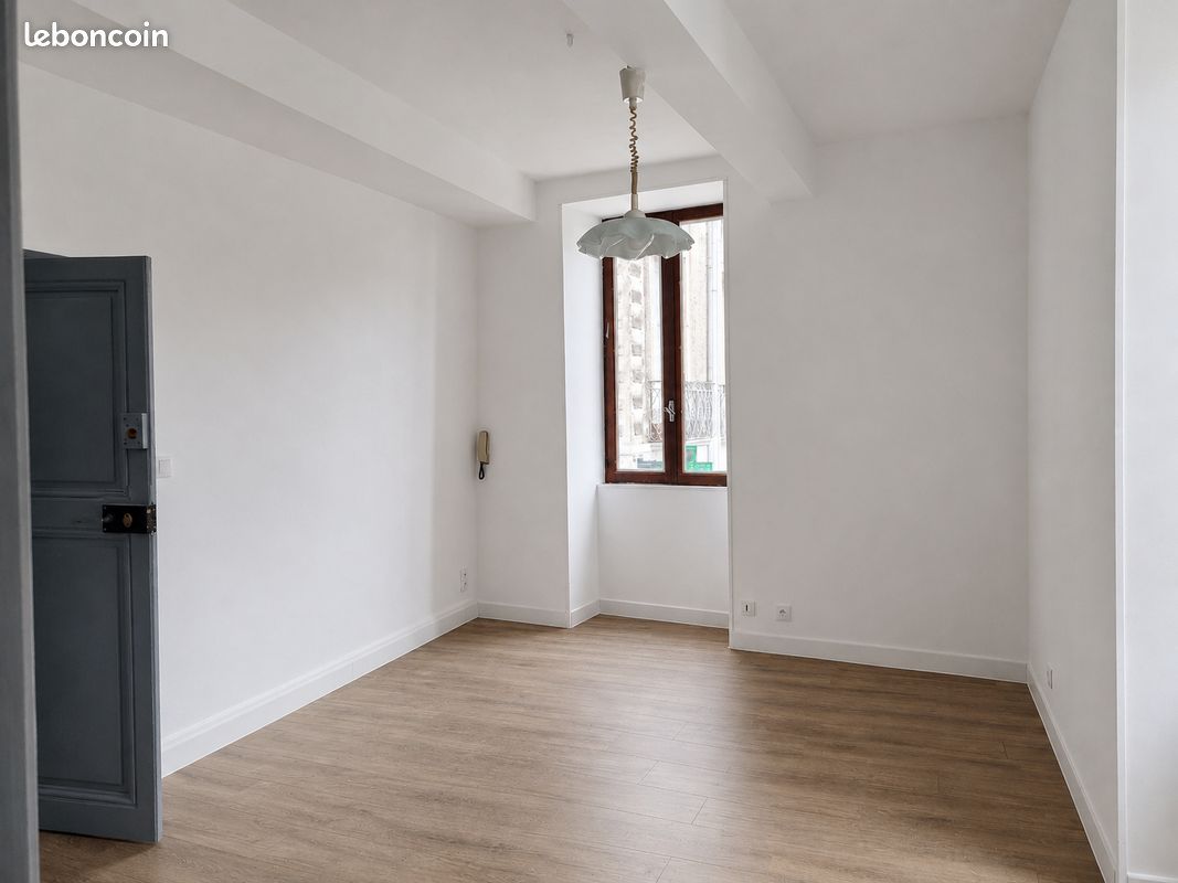 Appartement 1 pièce 26 m² · à Le Vigan · 25,8 m² · 380 €