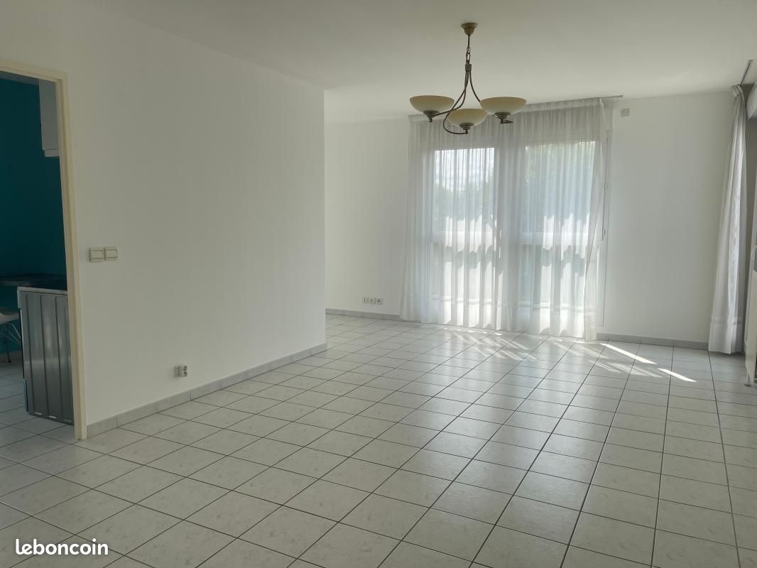 Appartement 3 pièces 69 m² · à Sainte-Geneviève-des-Bois · 69 m² · 1 060 €/mois