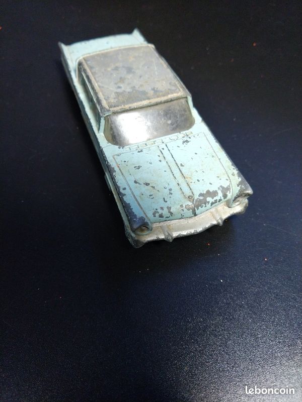 Dinky Toys 532 – Lincoln Premiere Bleu Clair Toit Argent – Échelle 1/43 – Sans Boîte